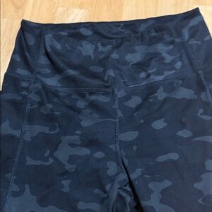 Black Camouflage Leggings pocket yoga leggings m medium danskin